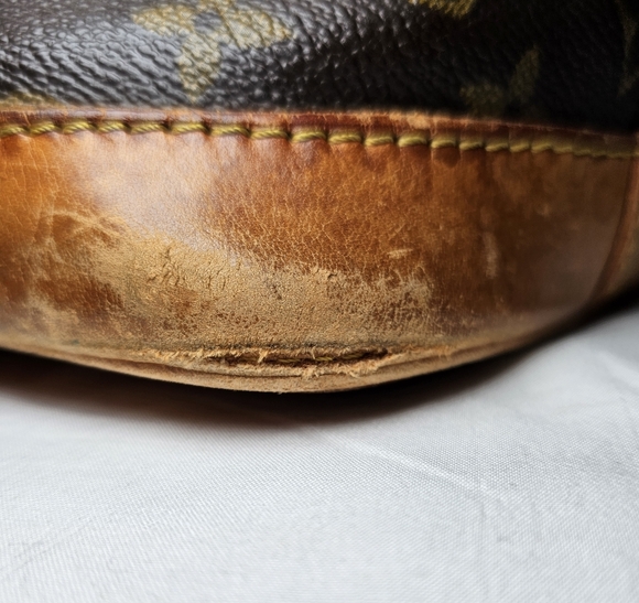 Louis Vuitton Alma PM - Picture 8 of 13